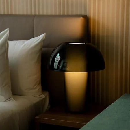 Westcord فندق 4*